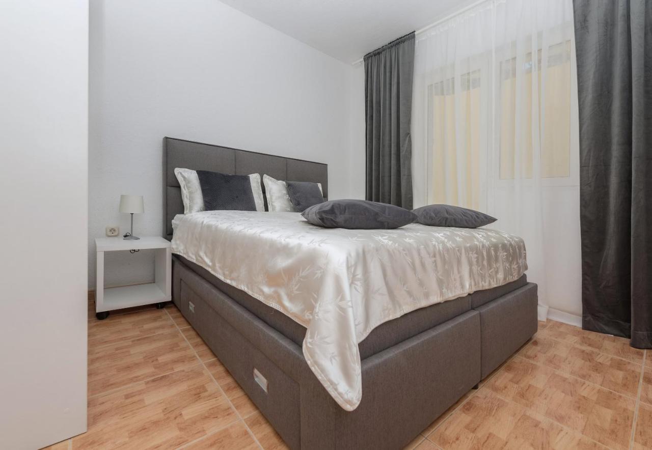 Apartments Tila Drasnice Luaran gambar